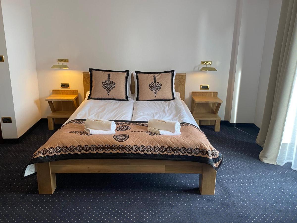 Bed and Breakfast Dw Szarotka Białka Tatrzańska Exterior foto